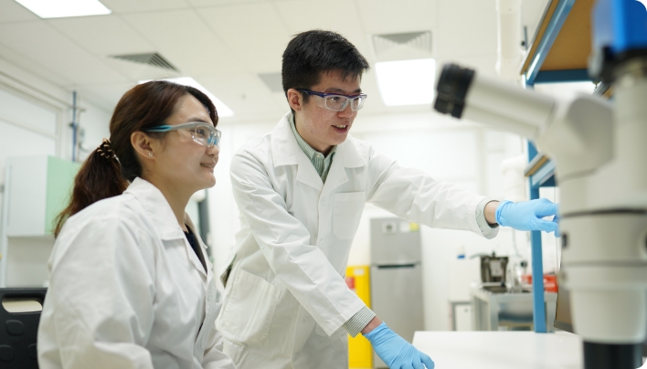 Gradiant Team Members in the R&D Lab